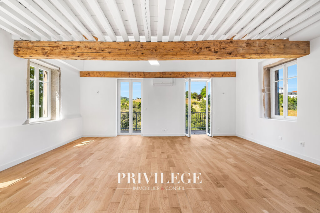 Lyon 9 – St Rambert  proche de l&rsquo;Ile Barbe- Duplex comme u – 5 pièces – 4 chambres – 163.74 m²