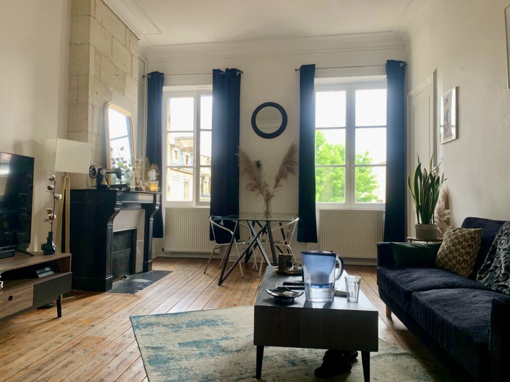 SAINT PAUL – 3 PIÈCES AVEC STATIONNEMENT – 3 pièces – 2 chambres – 64.56 m²