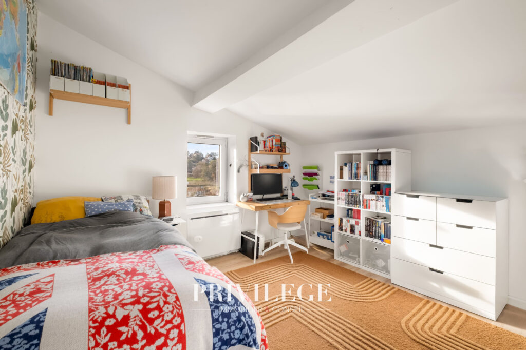 Charme absolu pour cette maison de ville avec vue – 6 pièces – 5 chambres – 131.28 m²