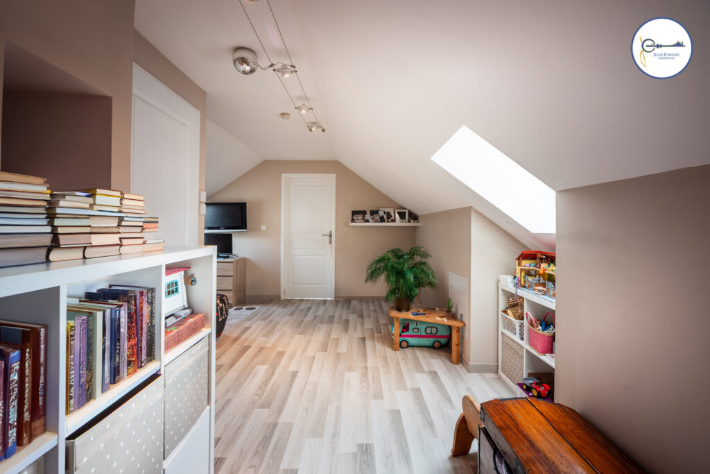 Maison Hadol 6 pièces 143m2 – 7 pièces – 4 chambres – 143 m²