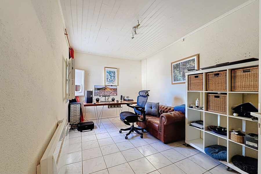 Maison à vendre à Estoher