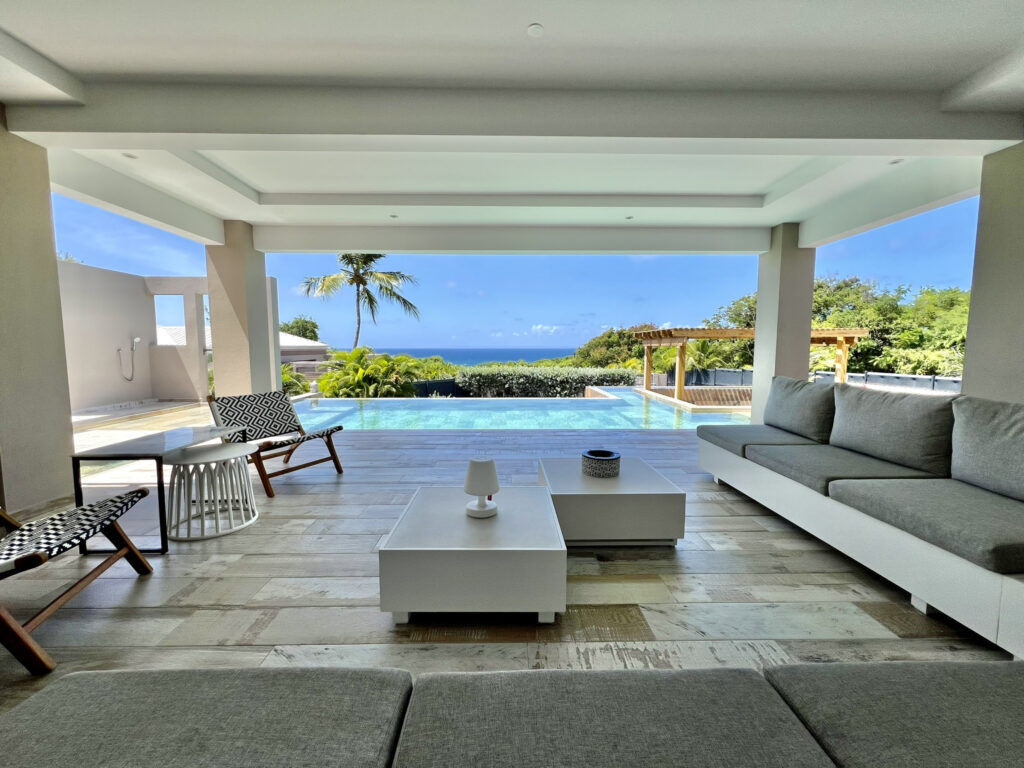 VILLA DE LUXE D&rsquo;ARCHITECTE DE 335M2 – 8 pièces – 4 chambres – 335 m²