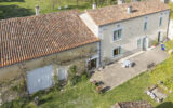 Propriété avec gîte et dépendances dans un paisible hameau e – 9 pièces – 5 chambres – 215 m²