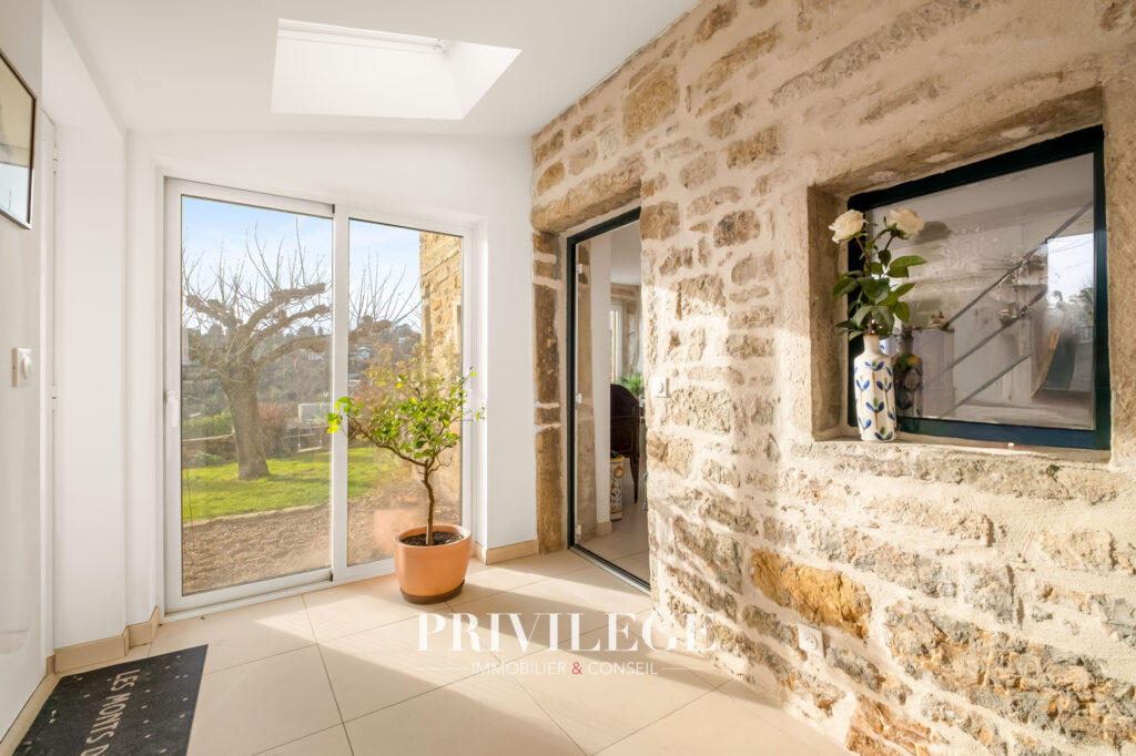 Charme absolu pour cette maison de ville avec vue – 6 pièces – 5 chambres – 131.28 m²