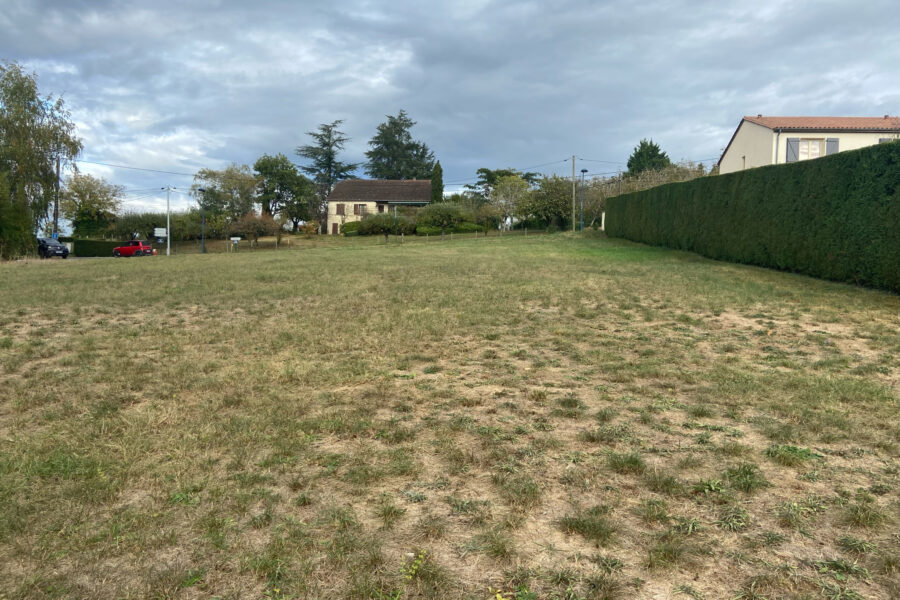Terrain à vendre à Terrasson-lavilledieu