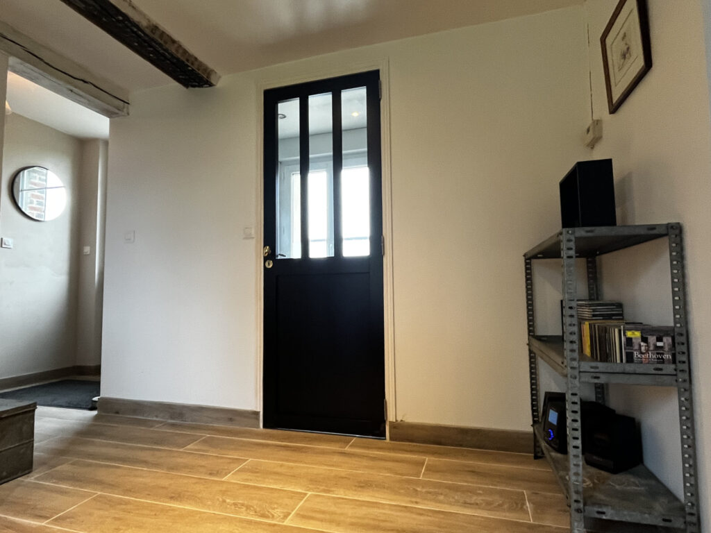 Propriété pleine de charmes au coeur des prairies normande – 5 pièces – 3 chambres – 98 m²
