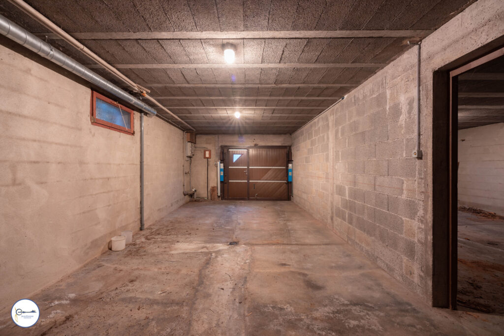 Maison LE MENIL 12 Pièces 314m2 – 12 pièces – 5 chambres – 314 m²