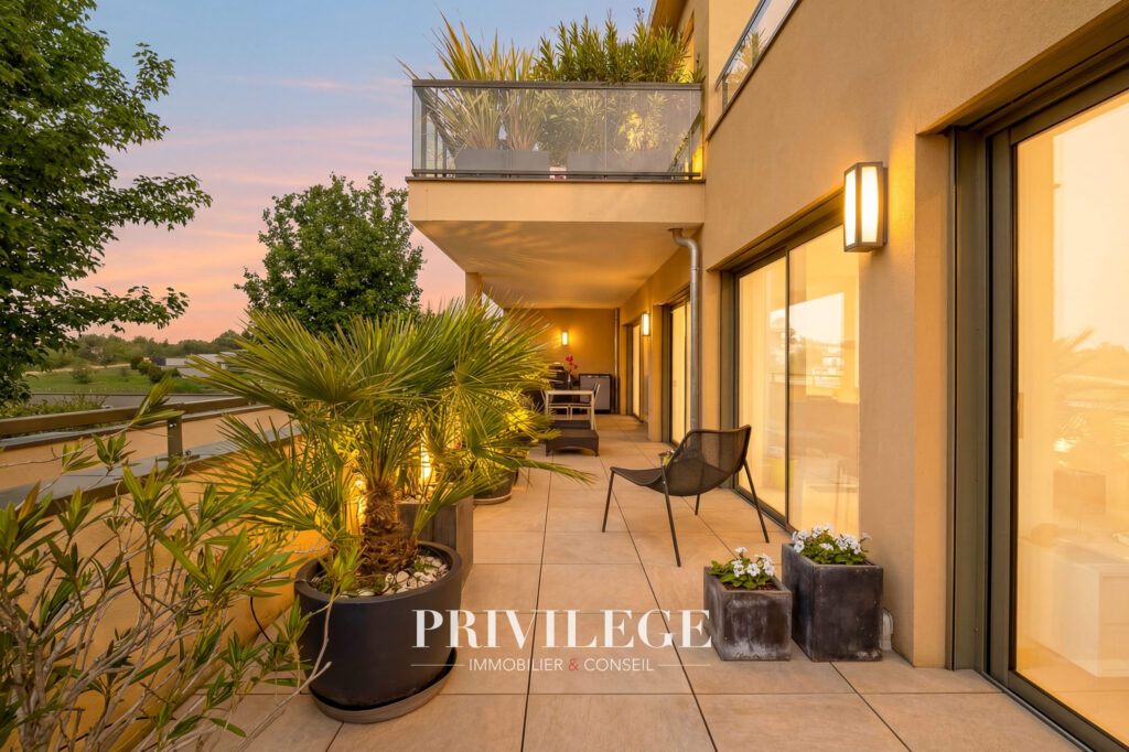 Superbe appartement avec vue panoramique au sein d&rsquo;une résid – 4 pièces – 2 chambres – 95.2 m²