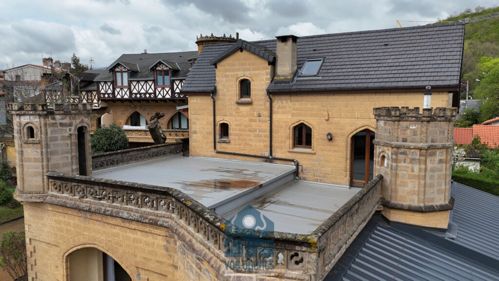 Maison de caractère 7 pièces 4 chambres avec piscine, terras – 7 pièces – 4 chambres – 218 m²