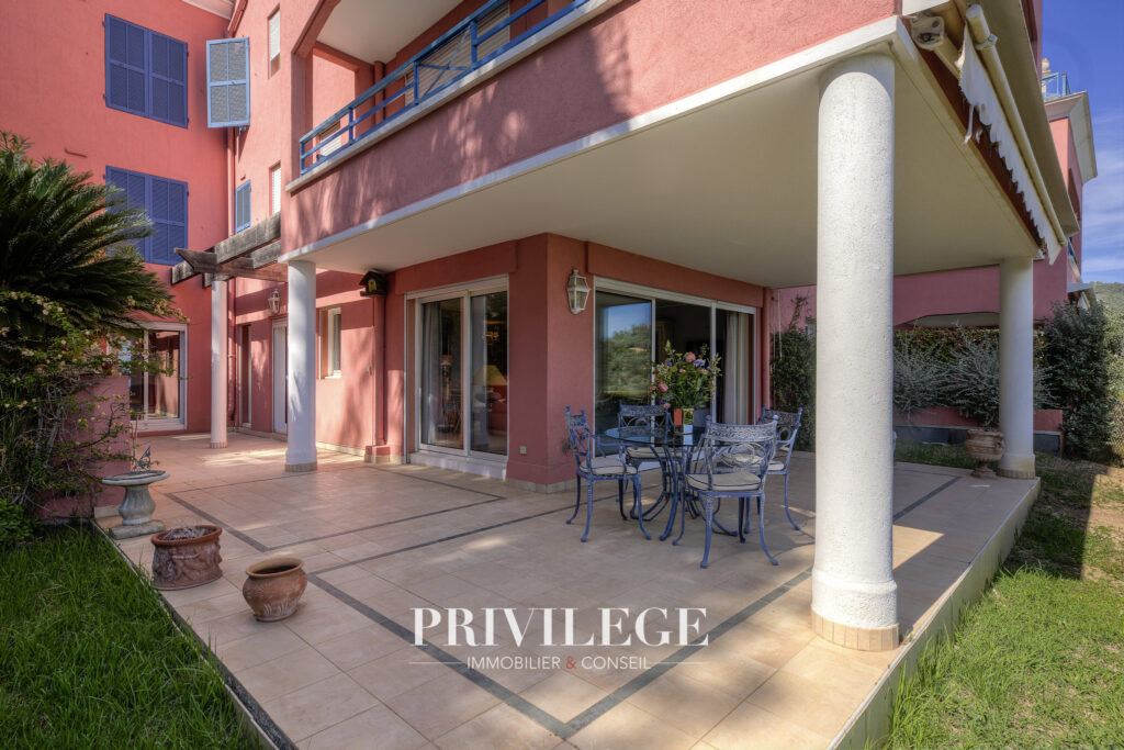 Exclusivité – Grand Duc – Vue féerique – Somptueux apparteme – 4 pièces – 3 chambres – 104 m²