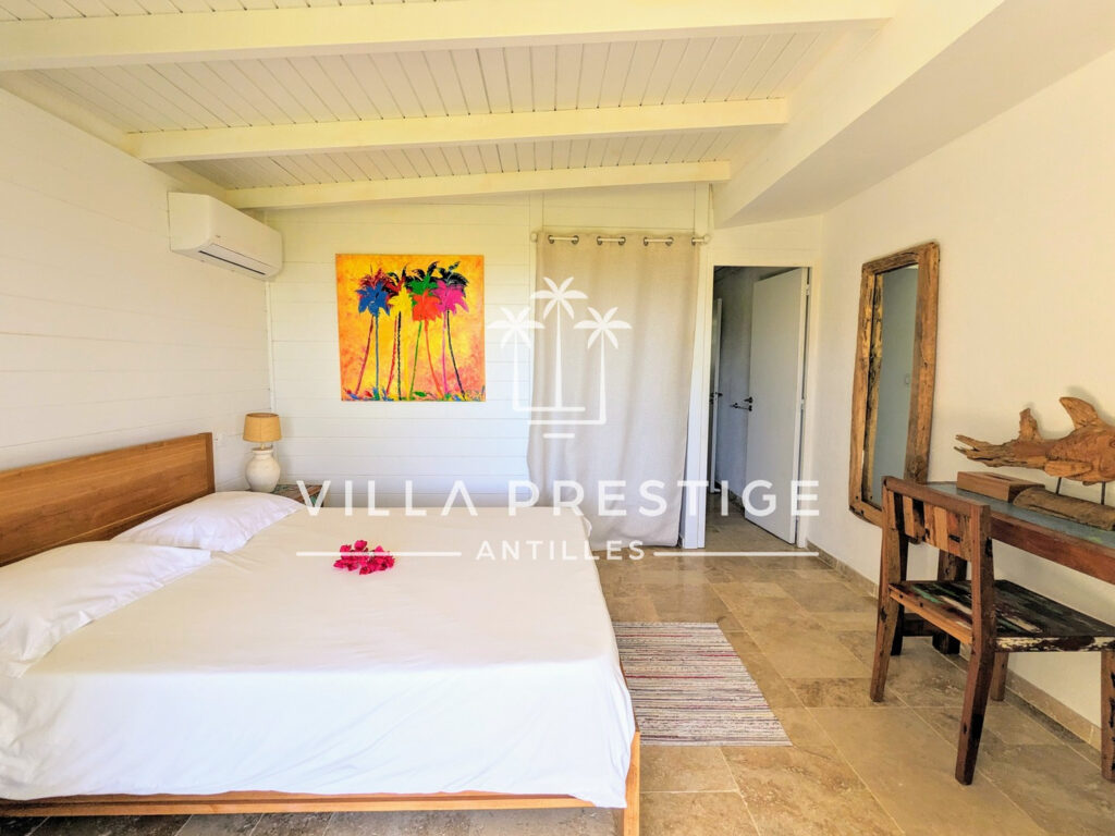 VILLA PREMIERE LIGNE 3 CHAMBRES AVEC PISCINE, ACCES PLAGE ET – 4 pièces – 3 chambres – 93 m²