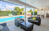 VILLA DE CHARME AVEC PISCINE ET GARAGE – CENTRE-VILLE SAINT- – 4 pièces – 3 chambres – 83.84 m²