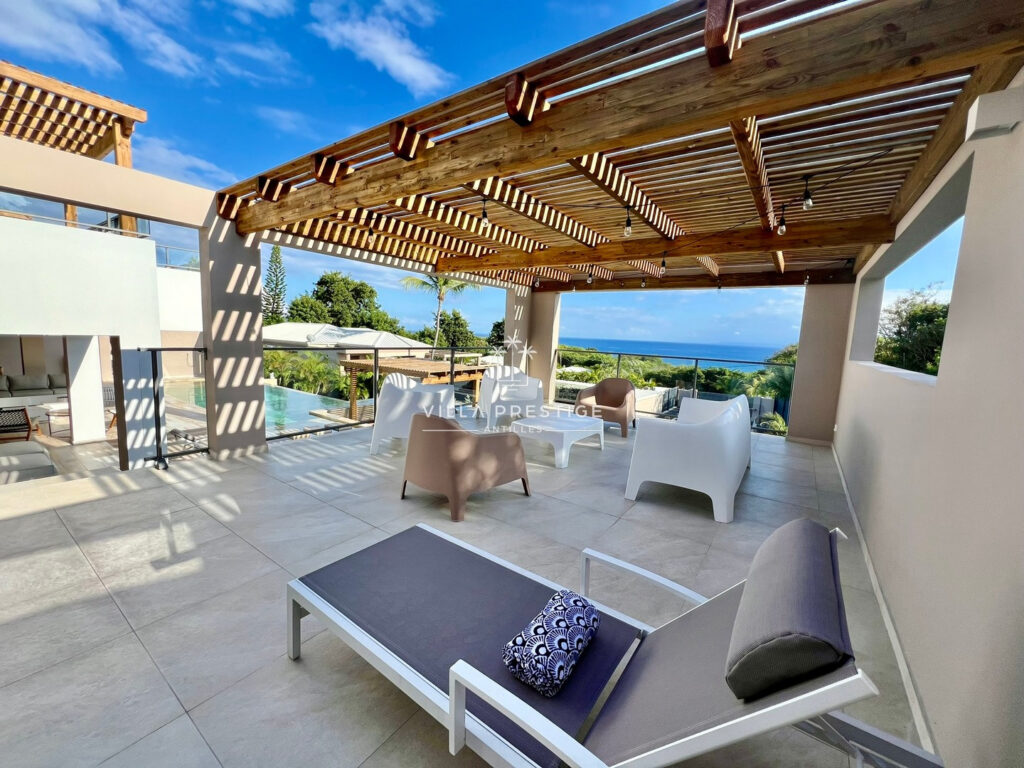 VILLA DE LUXE D&rsquo;ARCHITECTE DE 335M2 – 8 pièces – 4 chambres – 335 m²