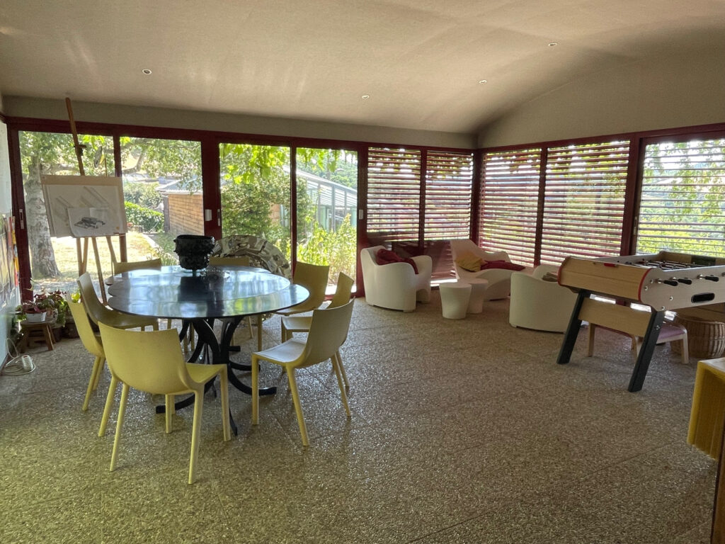 Beaujolais vert : maison calme, écologique avec vue et pisci – 7 pièces – 5 chambres – 228.26 m²