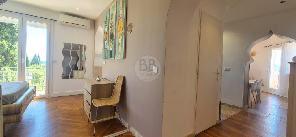 Saint-Raphaël   Triangle d&rsquo;Or   Vue mer panoramiqueSAINT – 2 pièces – 1 chambre – 58 m²