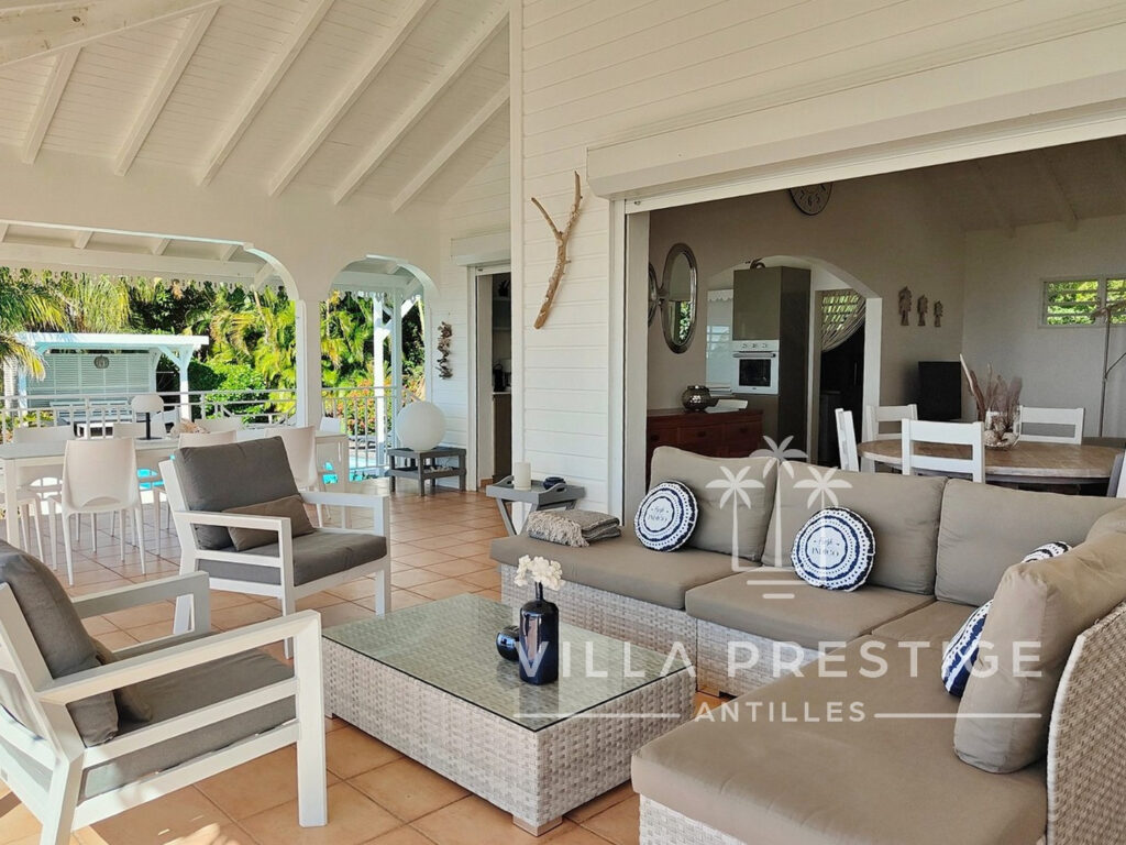 Villa de standing 3 chambres et studio indépendant – vue mer – 5 pièces – 4 chambres – 140 m²