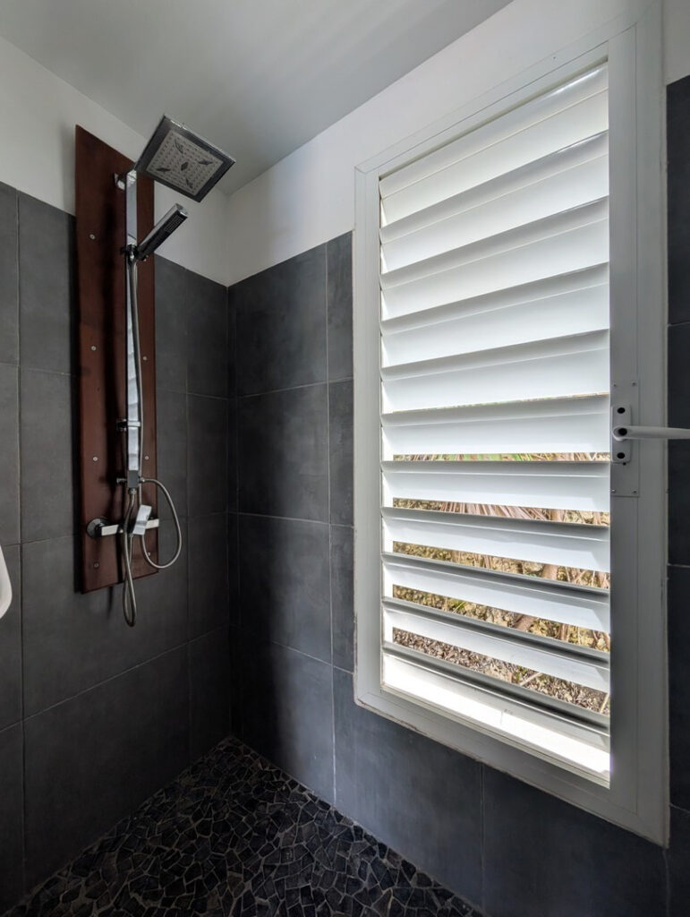EXCLU Exceptionnelle Villa d&rsquo;Architecte avec Piscine à Débo – 5 pièces – 4 chambres – 246 m²