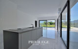 Plain-pied contemporain avec piscine et prestations haut de  – 4 pièces – 3 chambres – 155 m²