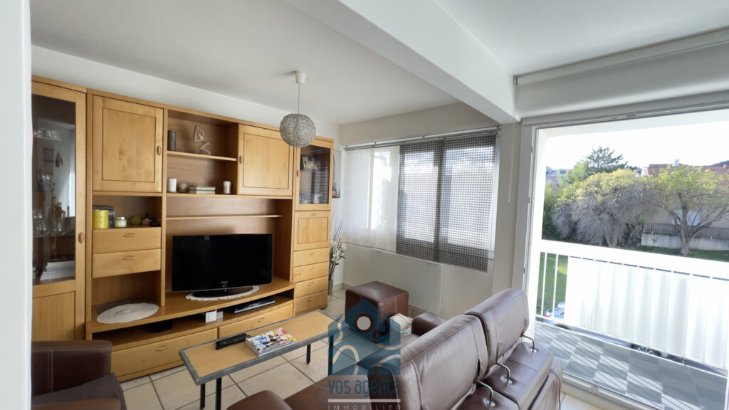 Appartement 3 pièces avec cave et garage – 3 pièces – 2 chambres – 64 m²