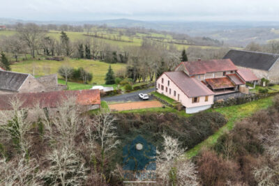 Maison à vendre à Charensat
