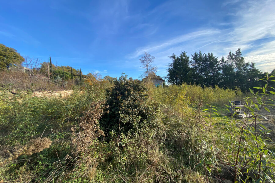 Terrain à vendre à La motte-d&rsquo;aigues