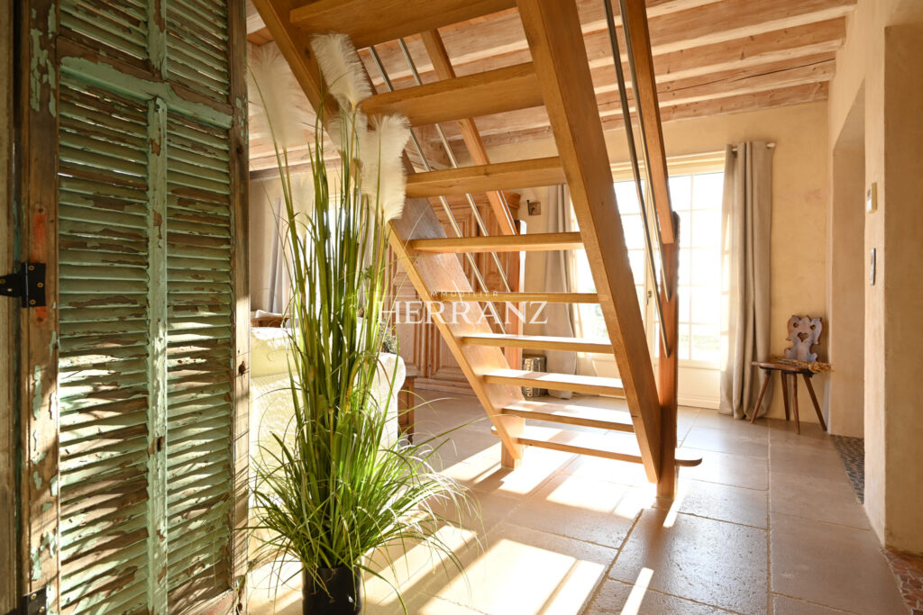Maison de campagne  – 6 pièces – 4 chambres – 142.43 m²