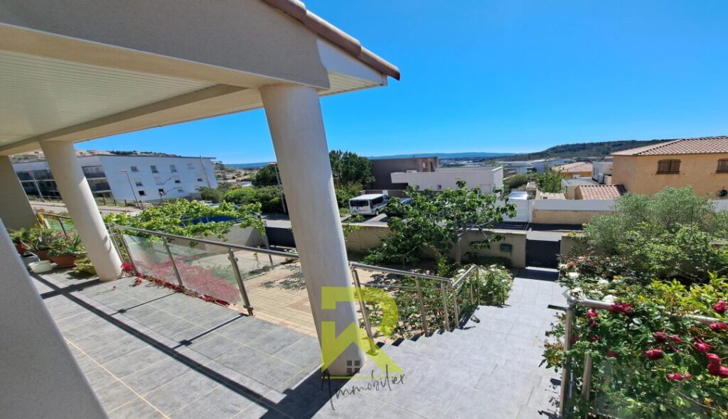 Villa 7 pièces de 180 m2 avec jardin 394 m2  – 7 pièces – 5 chambres – 180 m²