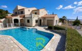 Villa 248 m2   5 chambres   Vue étang de Bages   Piscine   G – 8 pièces – 5 chambres – 250 m²
