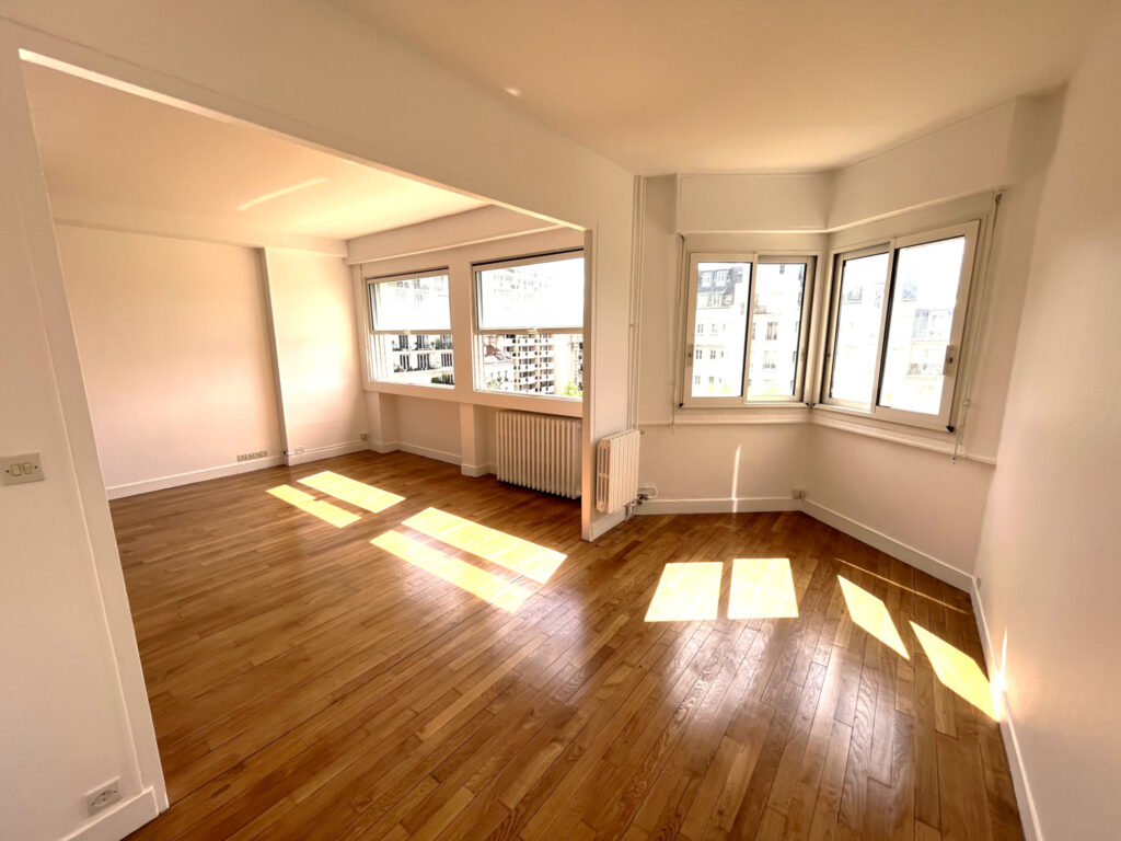 2-3 PIECES SQUARE ADOLPHE CHERIOUX – 3 pièces – 1 chambre – 61 m²