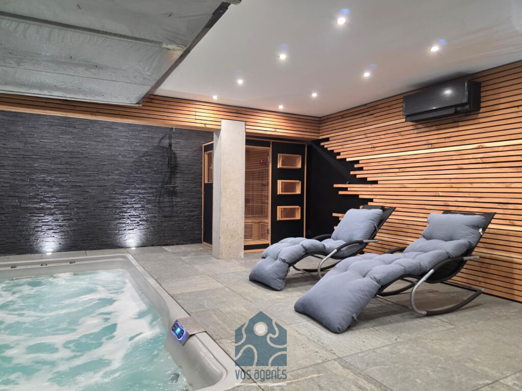 Villa 5 pièces avec terrasse, vue panoramique, jardin, pisci – 5 pièces – 3 chambres – 222 m²