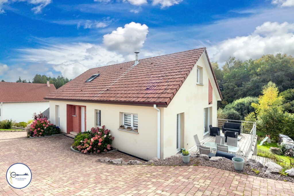 Maison Hadol 6 pièces 143m2 – 7 pièces – 4 chambres – 143 m²