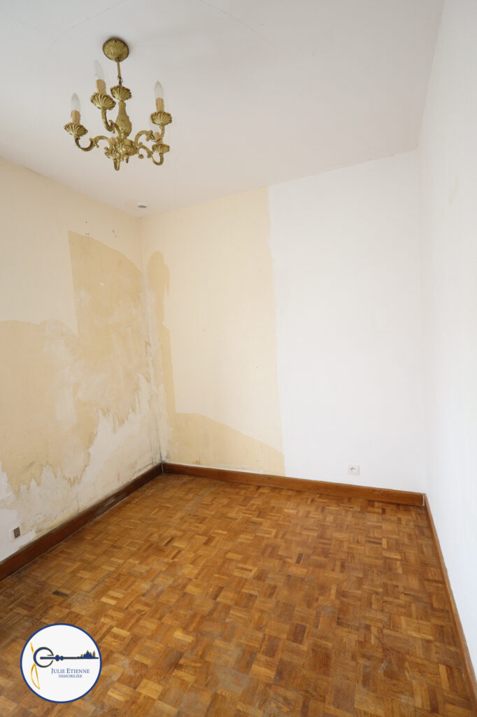 Maison Domèvre-sur-Durbion 7 pièces  137m2  – 7 pièces – 4 chambres – 137 m²