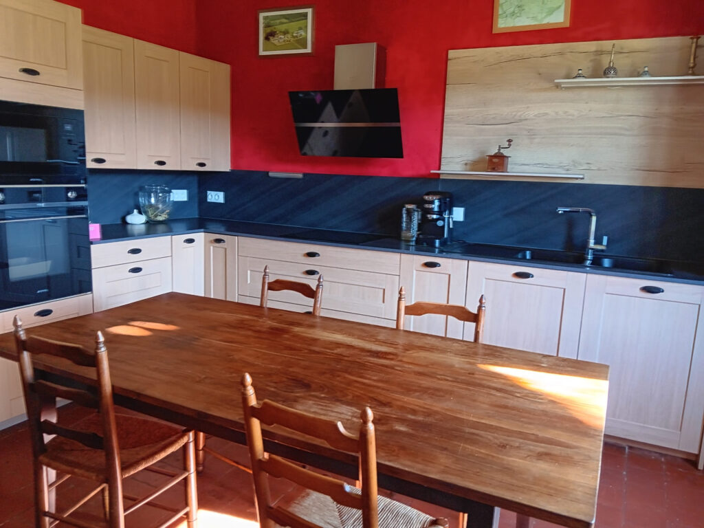A Loches-Authentique maison vigneronne rénovée- 110 m2 avec  – 5 pièces – 3 chambres – 110 m²