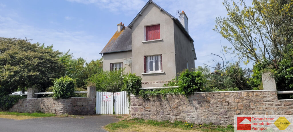À VENDRE MAISON TRADITIONNELLE AVEC VUE MER À LOGUIVY-DE-LA- – 6 pièces – 4 chambres – 100 m²