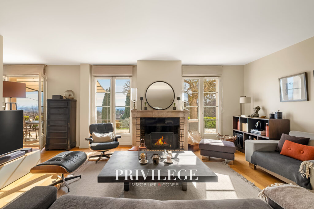 Saint Didier au Mont d&rsquo;Or – Saint – Fortunat -Maison Familia – 7 pièces – 5 chambres – 208 m²