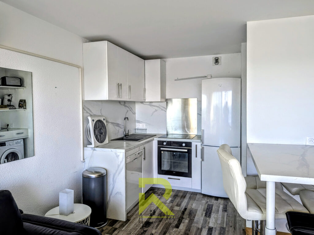 vue mer exceptionnelle, appartement rénové 50m2 T3, terrasse – 3 pièces – 2 chambres – 50 m²