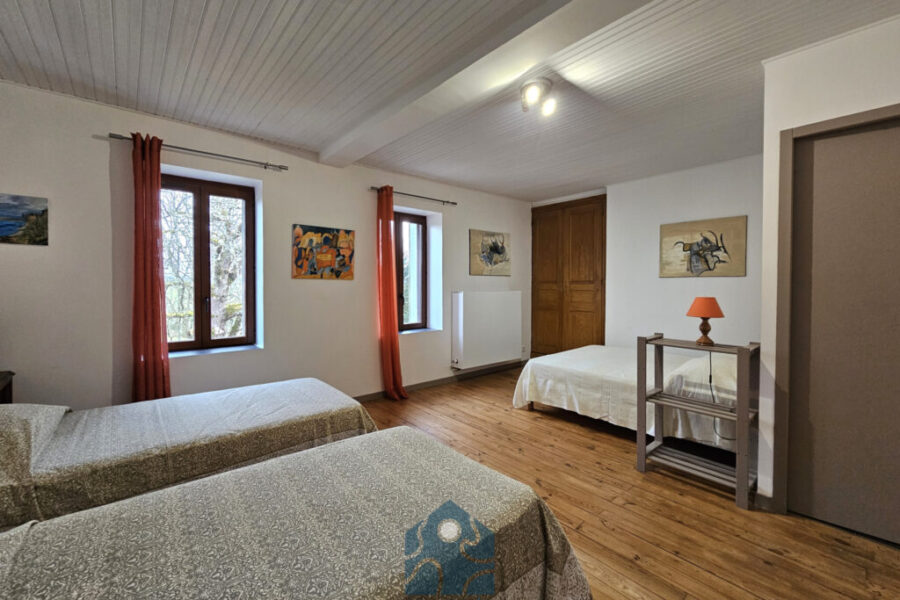 Maison à vendre à Charensat