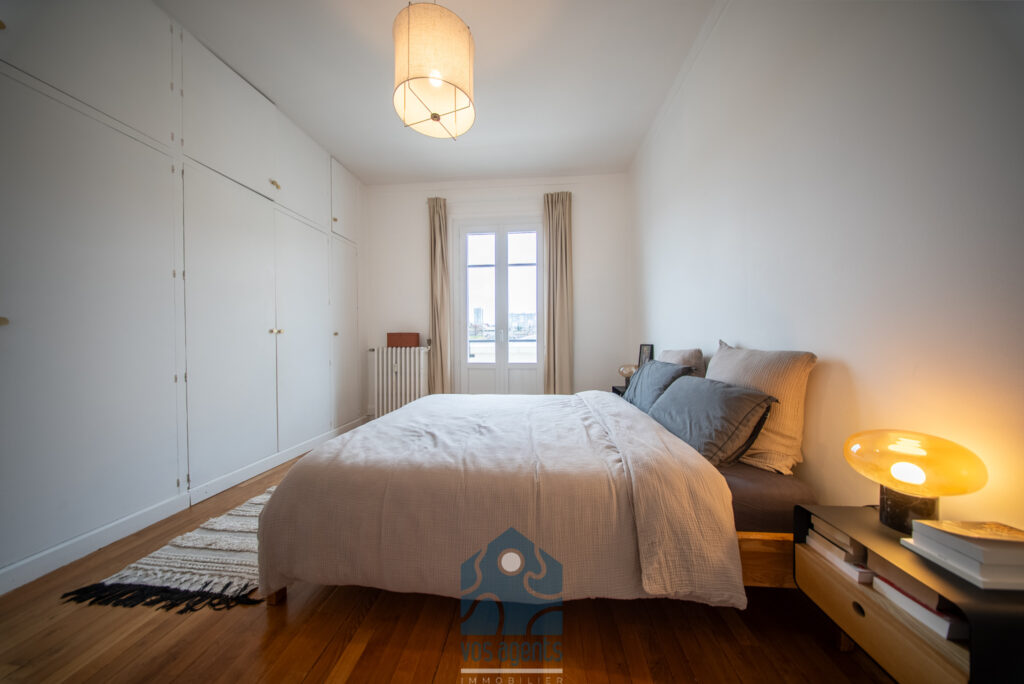 Appartement 5 pièces 3 chambres avec terrasse, balcon, cave  – 5 pièces – 3 chambres – 107 m²