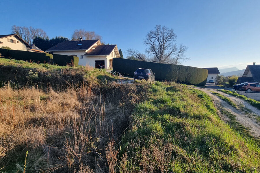 Terrain à vendre à Entrelacs