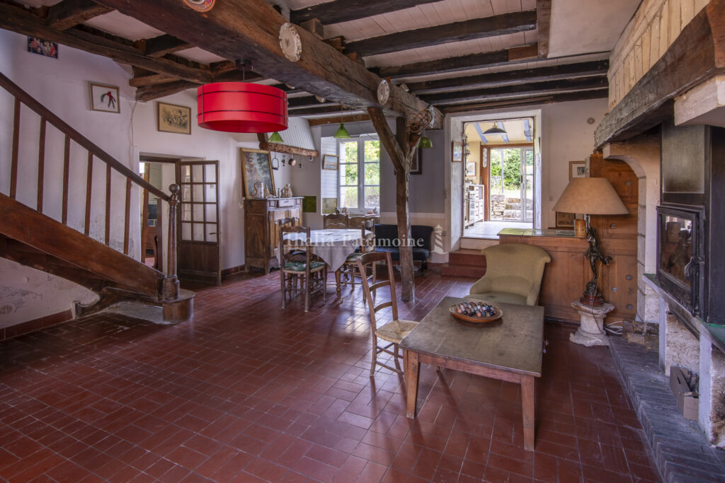 SUPERBE PROPRIETE A RENOVER   380 m2 environ -10 chambres, 1 – 16 pièces – 10 chambres – 390 m²