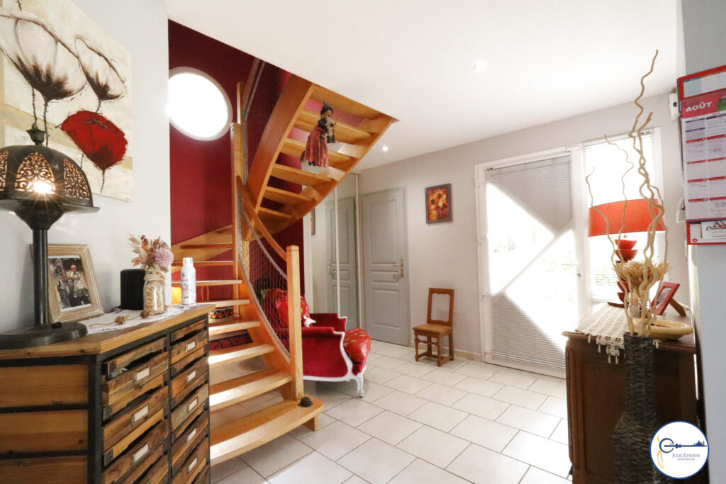Maison Dompaire 8 pièces 187 m2 – 8 pièces – 4 chambres – 187 m²