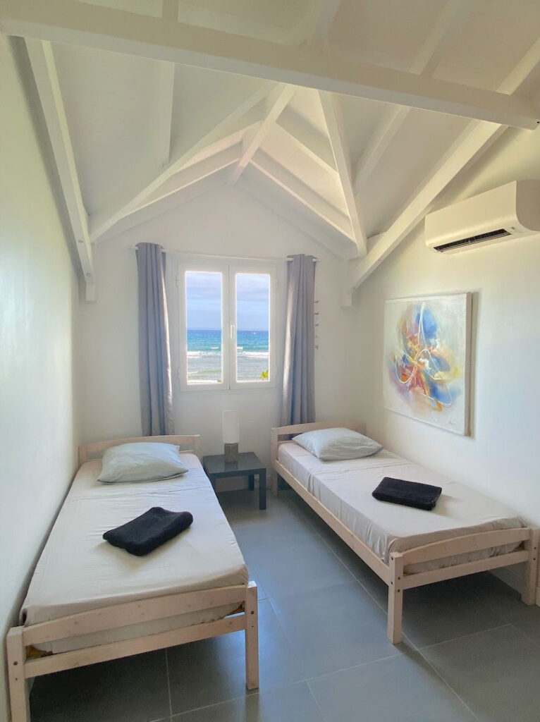 Duplex de grand standing et pieds dans l&rsquo;eau à Saint-Françoi – 4 pièces – 3 chambres – 88.3 m²