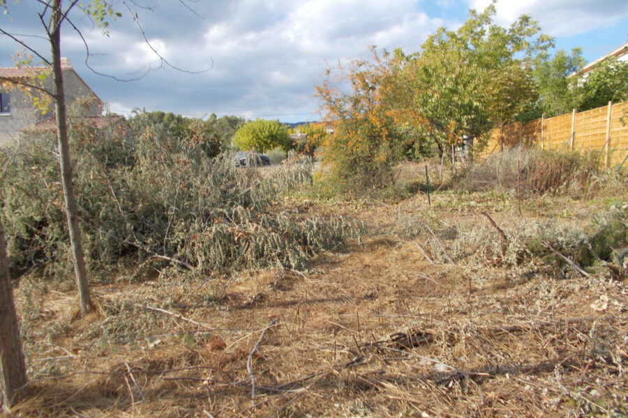 Terrain à vendre à La motte-d&rsquo;aigues