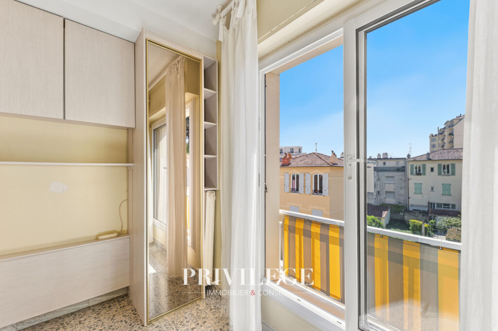Nice   Mantega/Évêché | 2 pièces lumineux, terrasse, vue dég – 2 pièces – 1 chambre – 46.92 m²