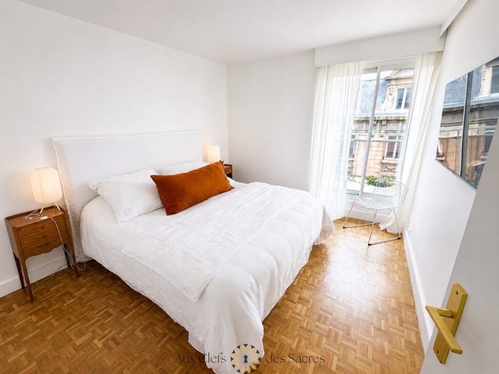 Appartement type 3/4 avec grand balcon filant et stationneme – 4 pièces – 3 chambres – 121.98 m²