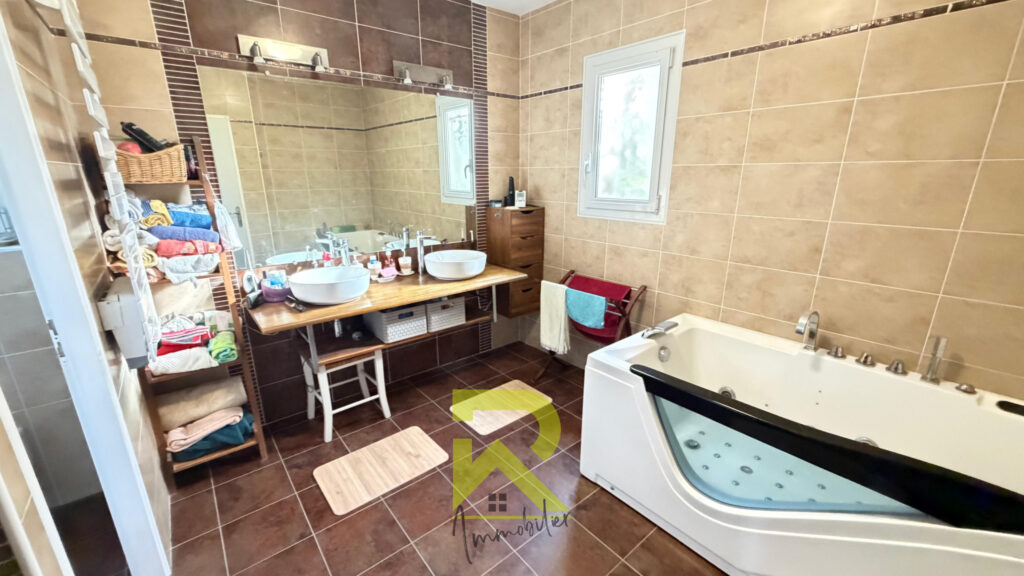 Villa de prestige avec piscine Le Grau d&rsquo;Agde (34300) – 7 pièces – 4 chambres – 220 m²