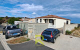 Villa plain-pied 134 m2  Vue sur l&rsquo;étang   Terrain 1470 m2 – 4 pièces – 3 chambres – 134 m²