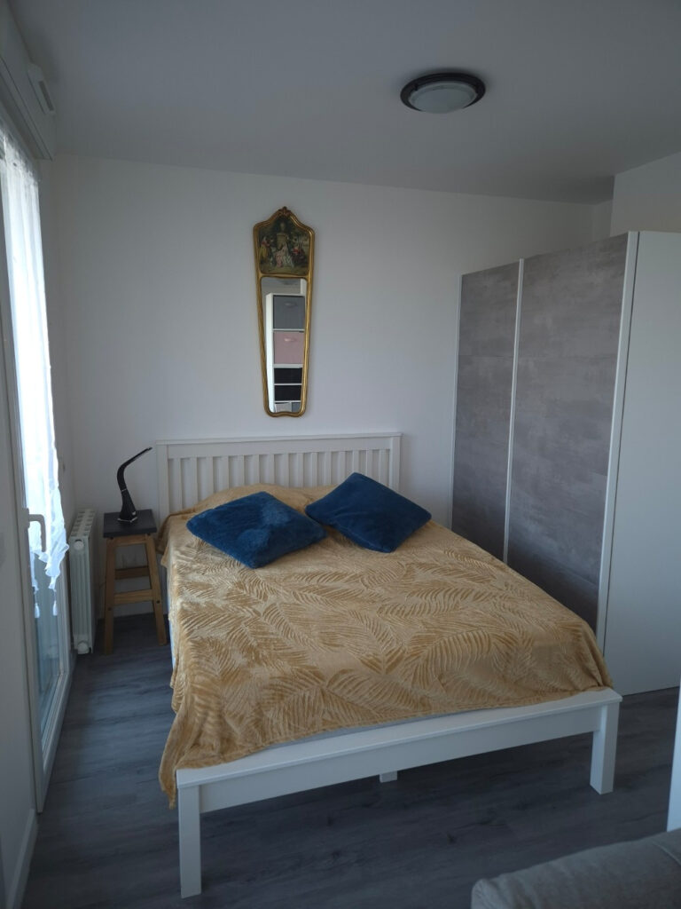 Appartement type1 meublé et loué avec terrasse et garage – 1 pièce – NR chambres – 28 m²