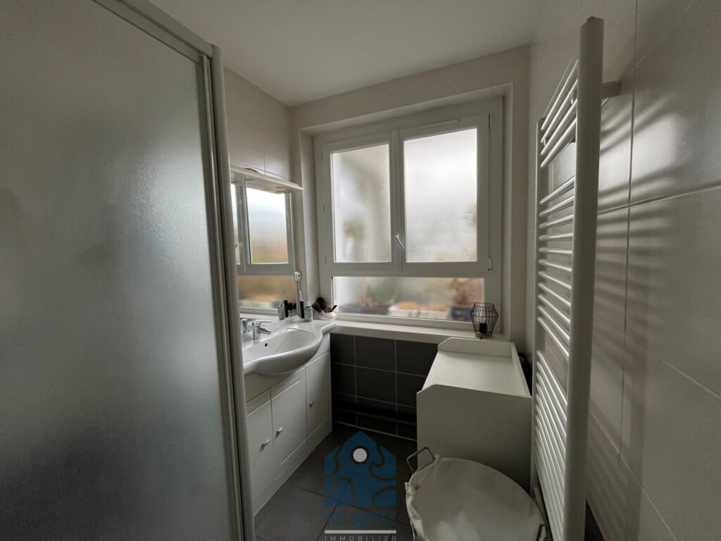 Appartement 3 pièces avec balcon, terrasse et cave – 3 pièces – 2 chambres – 66.2 m²