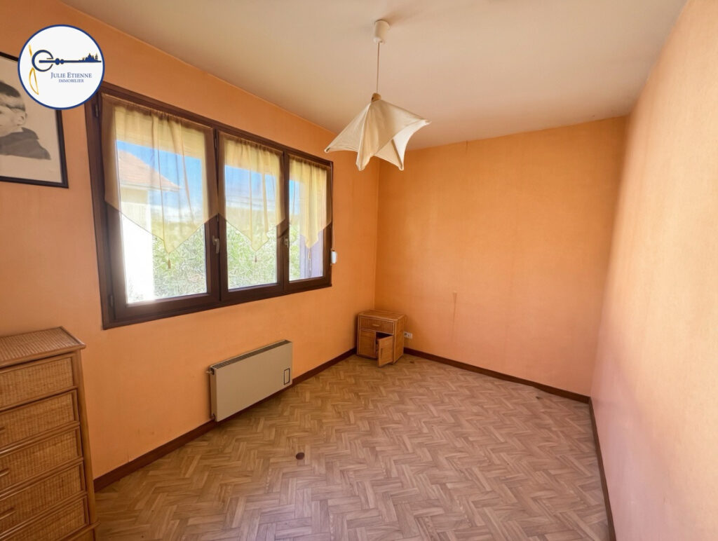 Maison Deyvillers 5 pièces 110m2 – 6 pièces – 3 chambres – 110 m²